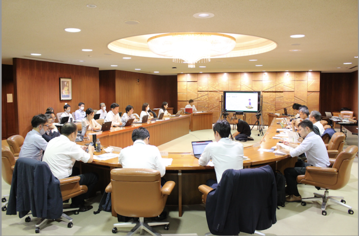 〈「さとやま未来円卓会議」とは?〉