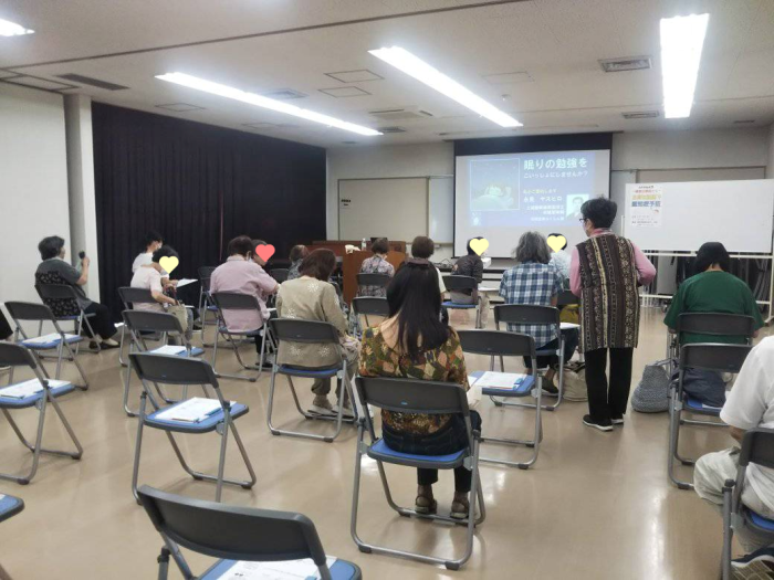 新たな課題もみえてきました（写真は講座直前の風景：プライバシー保護のため一部画像を加工しています）