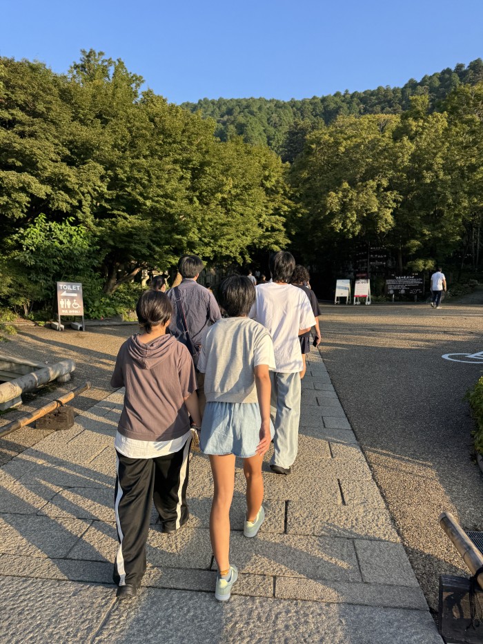 朝のお勤めも！