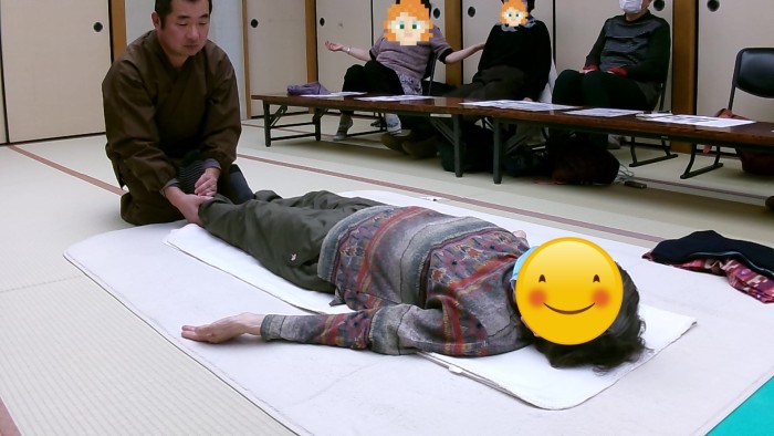 不眠改善のカギー意外に足を調整することからはじまります