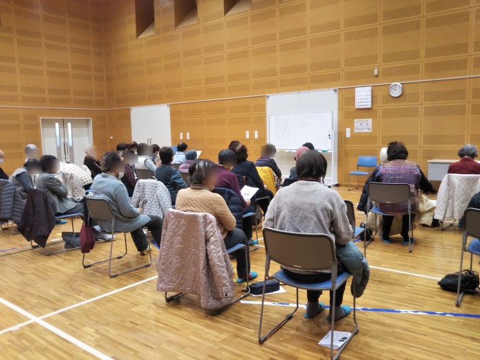 講座のようす（プライバシー配慮のため画像を一部加工しています）