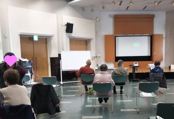 講座前の風景（受講者様へのプライバシー配慮のため一部画像加工しています）