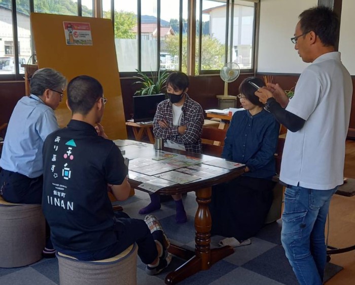 島根県飯石郡飯南町で超高齢社会体験ゲームを開催!