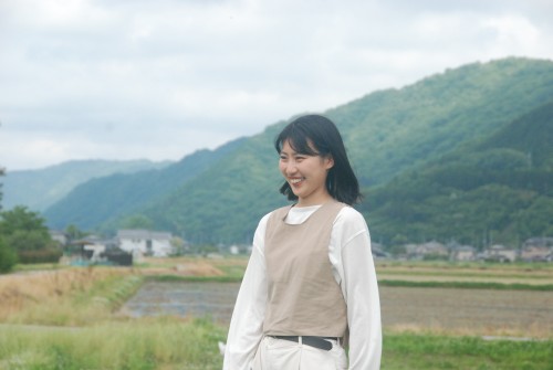 サムネイル画像（新保里恵）