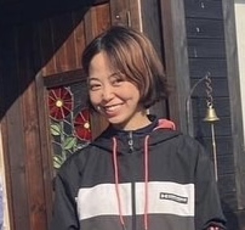 サムネイル画像（岩本まなみ）