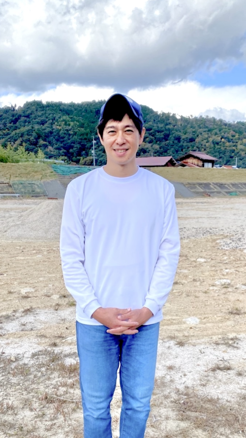 サムネイル画像（青山直樹）