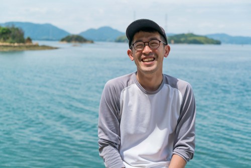 サムネイル画像（反岡和宏）